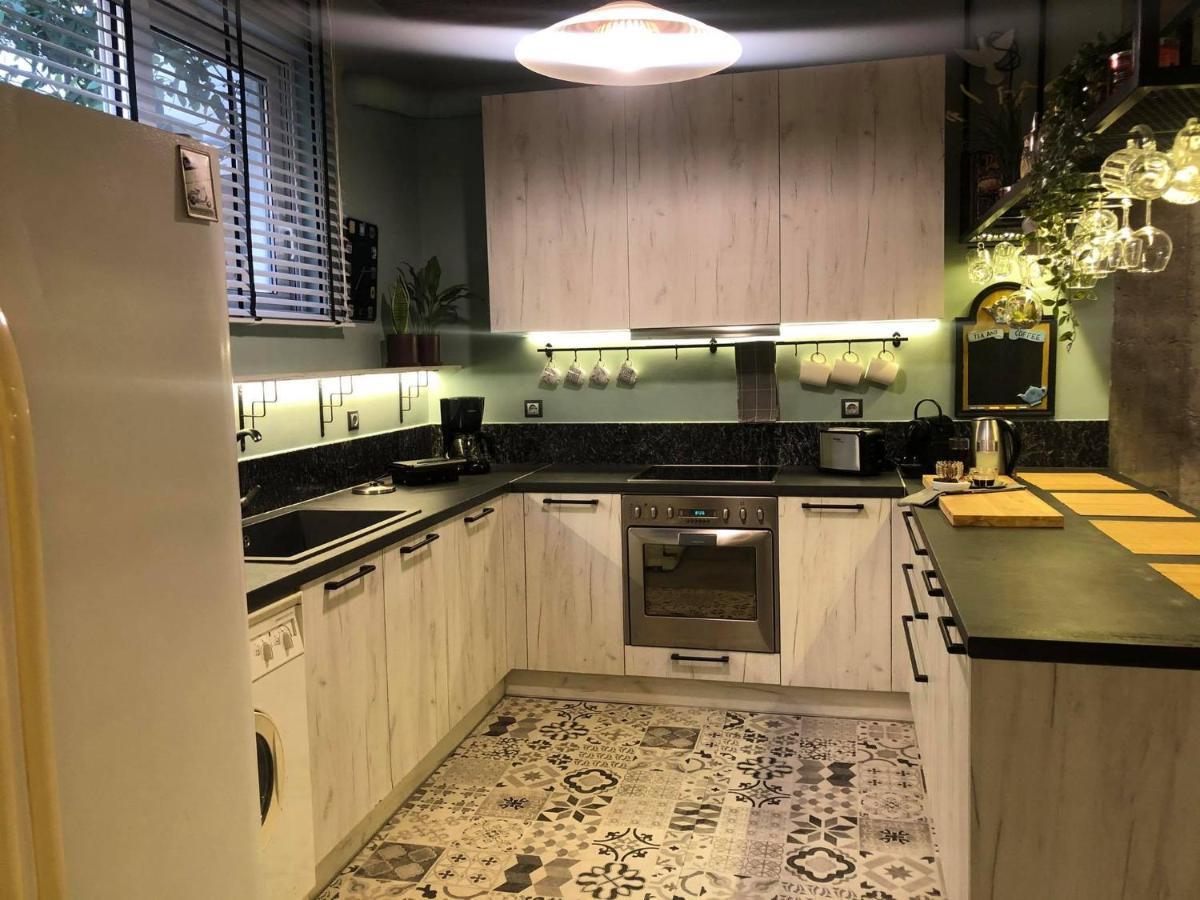 Amazing Semi-Basement Art Apartment Easy Walk To Nafplio Centre Экстерьер фото