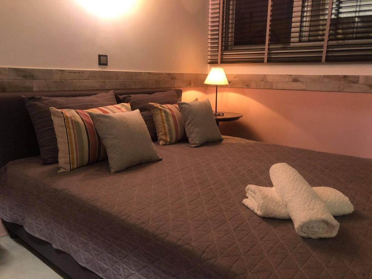 Amazing Semi-Basement Art Apartment Easy Walk To Nafplio Centre Экстерьер фото