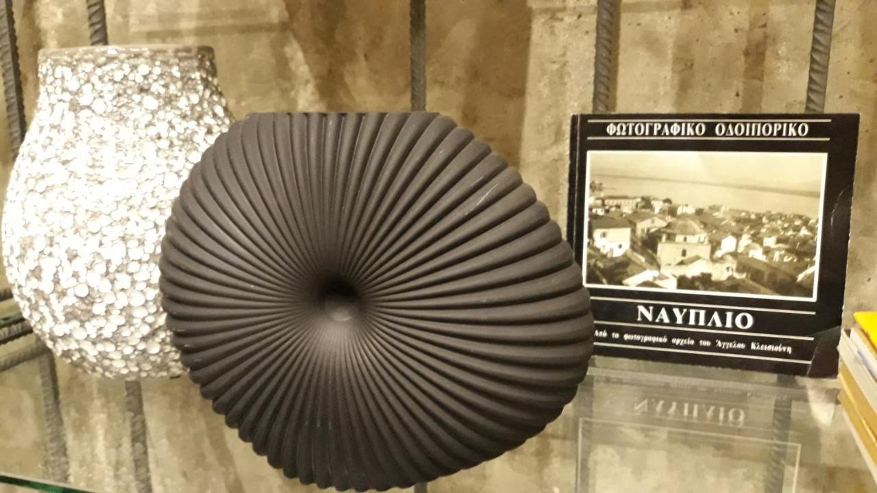 Amazing Semi-Basement Art Apartment Easy Walk To Nafplio Centre Экстерьер фото